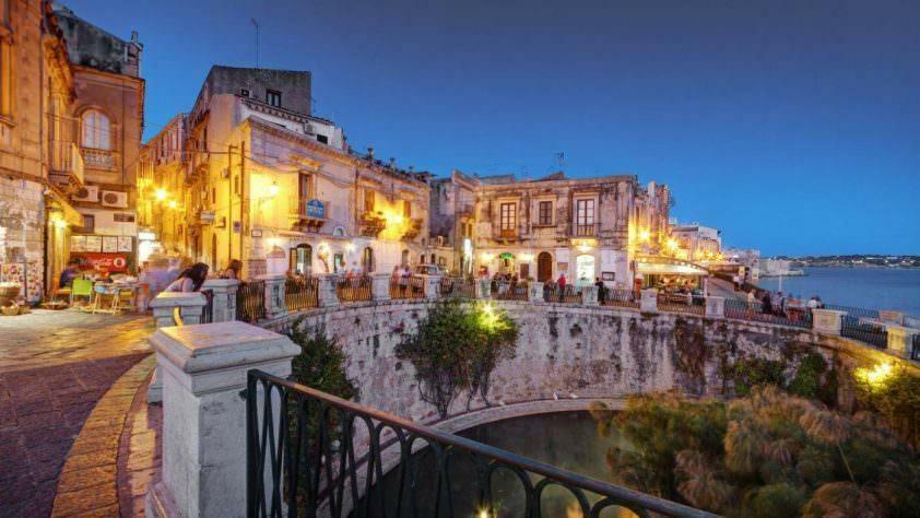 Casa "Il Castello" Apartment Syracuse Ngoại thất bức ảnh